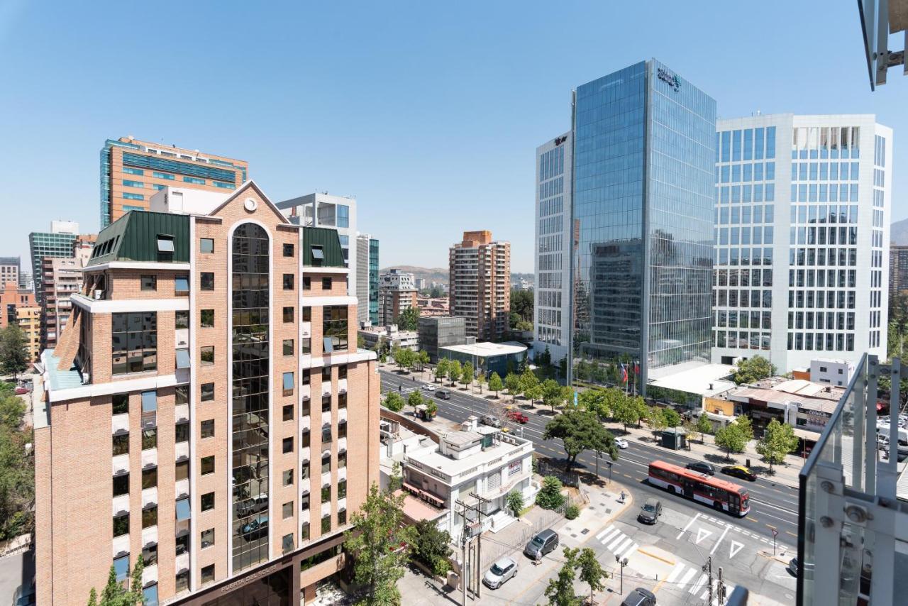Uptown Wood - 1br, Parking, Wifi, Mall, Pool. Apartment